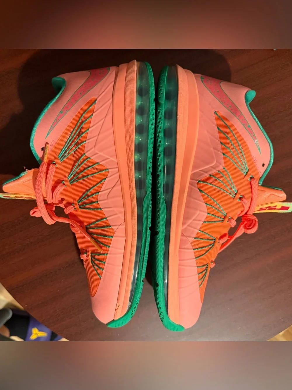 Nike Lebron lebron low